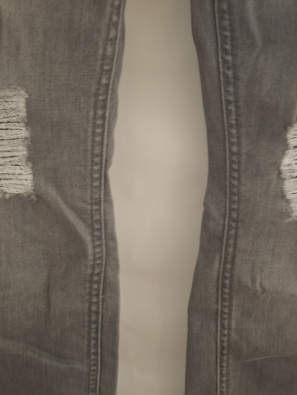 7 For All Mankind Distressed Skinny Jeans
